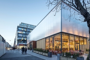Stockholm, ideiglenes vásárcsarnok - építész: Tengbom - fotó: Felix Gerlach