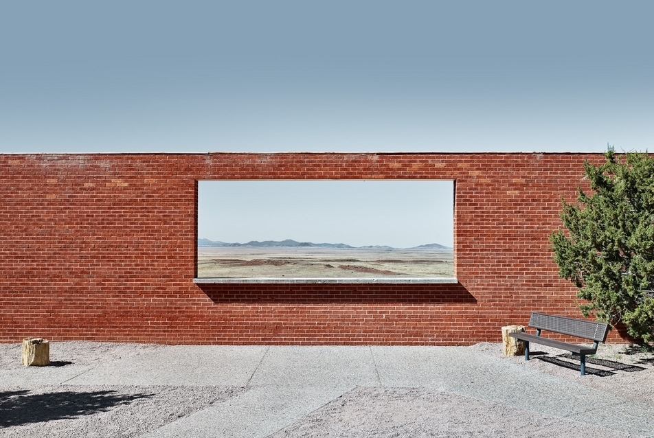 Matt Portch - The Wall Frame (“A falkeret”), Arizona - Barrington‐kráter bejárati épületeArizona, USA, 2015 - © Architectural Photography Award