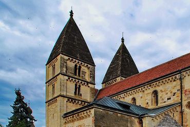 Jáki templom - fotó: Wikipédia