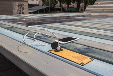 Platio napelemes burkolat a budapesti Deák téren, Hello Wood Pop Up Park