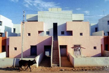 Life Insurance Corporation Housing, 1973, Ahmedabad, India - fotó: Vastushilpa Foundation
