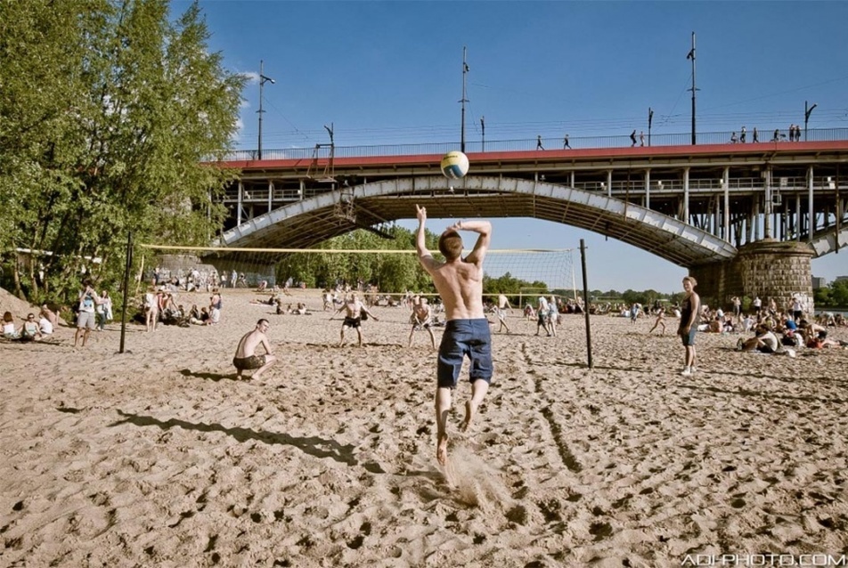 Strand a Visztula partján Varsóban - fotó: Adam Guźmierski