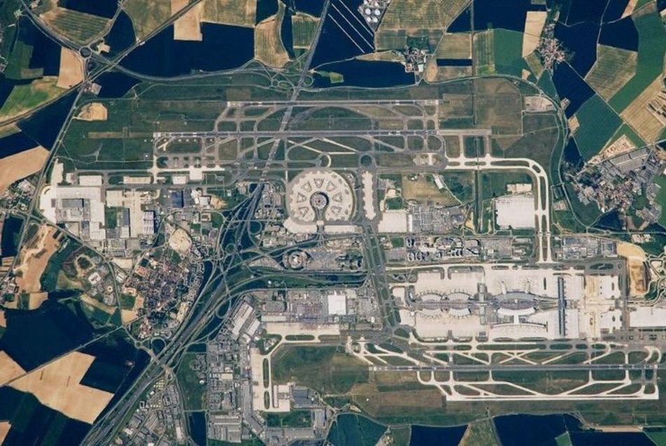 Roissy CDG repülőtér a levegőből - forrás: Wikipedia