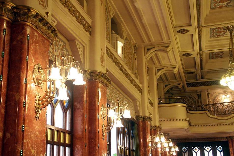 A pécsi Palatinus Hotel részletei, fotó: Baliga Kornél
