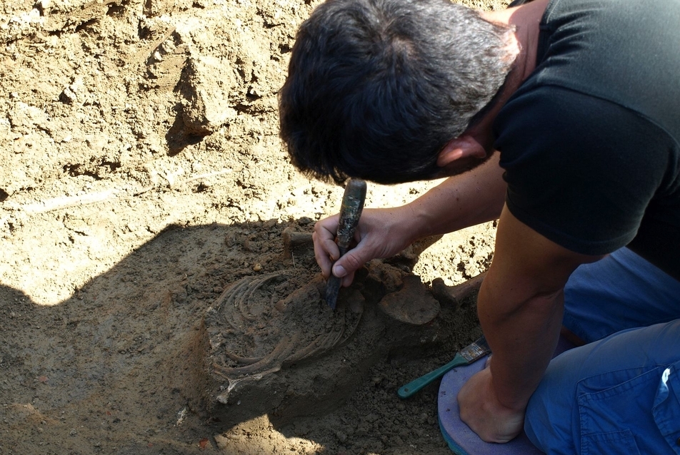 Szenzációs leletek a türjei templom ásatásánál