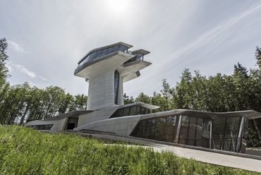 Vladislav Doronin luxusvillája a moszkvai Barvikha Erdőben, forrás: zaha-hadid.com