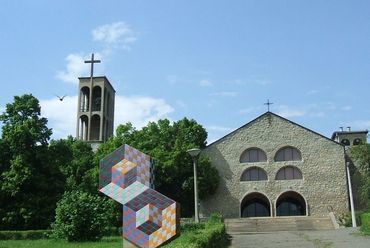 Jel-szobor Pécsett, 1977., forrás: szubkult.hu