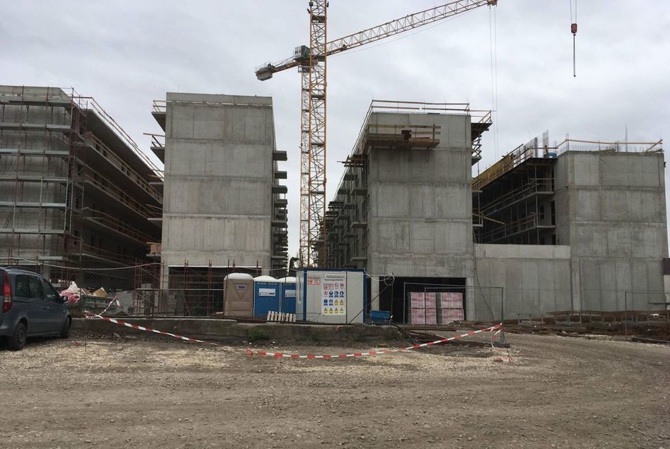 Ez a betontenger is csak a szlömösödést és gettósodást fogja elősegíteni, akár beválik, mint munkásszálló, akár piaci konstrukció lesz belőle.
