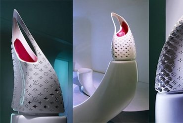 Zaha Hadid a Louis Vuittonnak tervezett táskái.