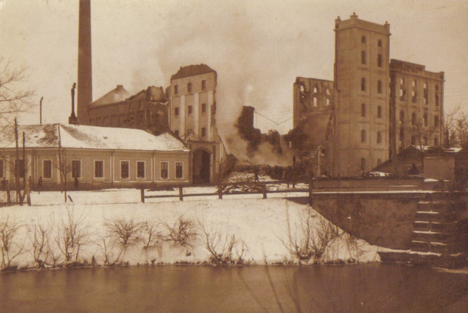 Az 1915-ös tűzeset. Fotó: csabaihazak.blog.hu