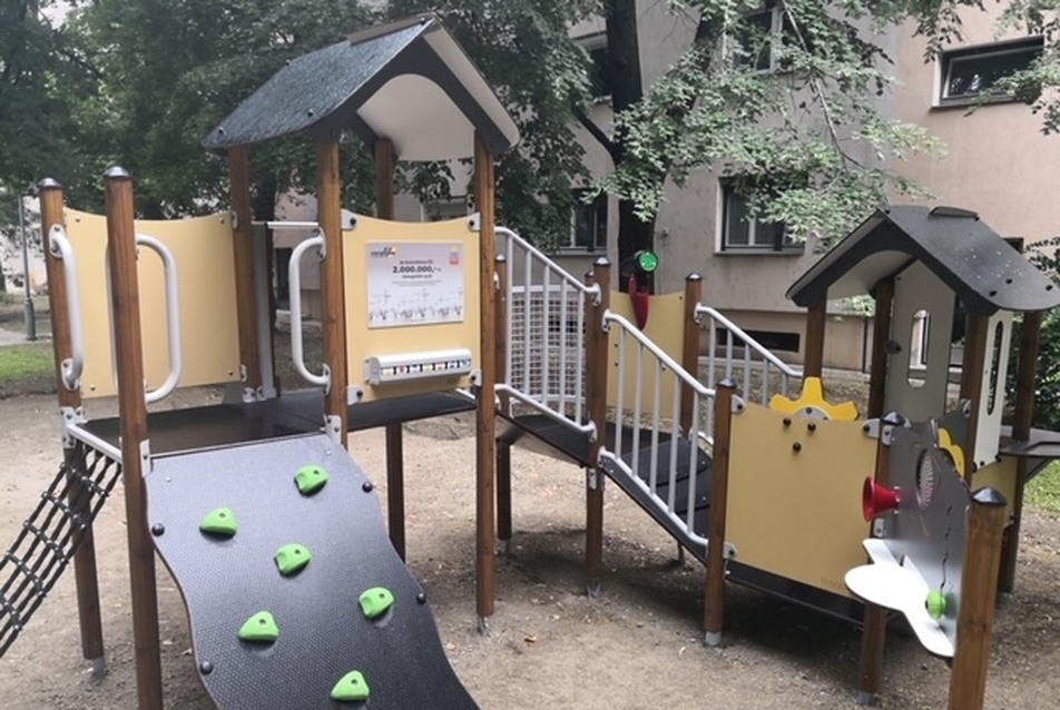 Felújított parkban játszhatnak a szekszárdi gyerekek
