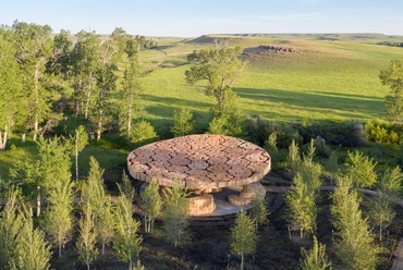 Diébédo Francis Kéré: Xylem pavilon, Tippet Rise Art Center, Montana, USA. Fénykép: Iwan Baan, a Tippet Rise és Iwan Baan jóvoltából.