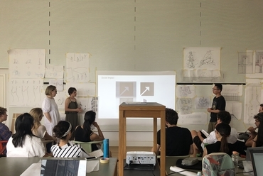 A workshop közepére időzített, köztes kiértékelés a Műegyemeten. Fotó: AA Budapest Visiting School