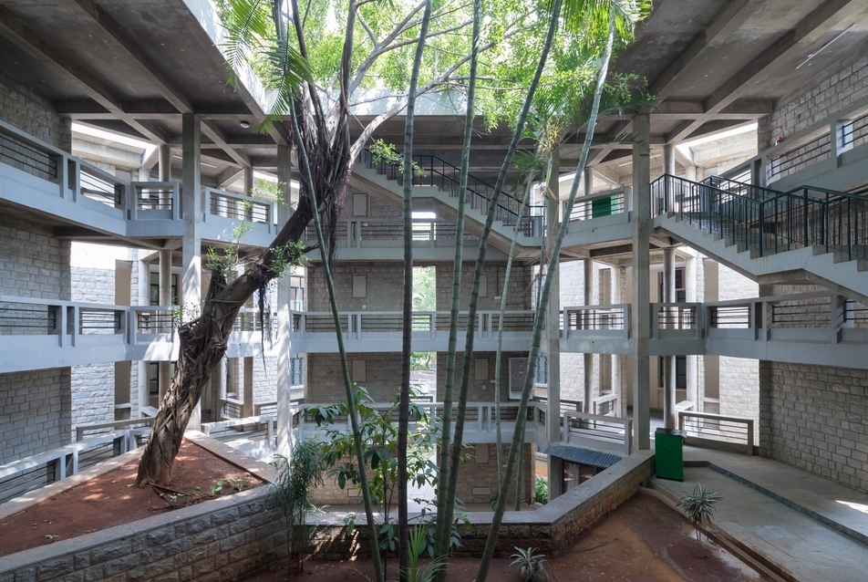 Balkrishna Doshi: Indiai Menedzsment-intézet, Bengaluru, 1977, 1992. Fotó © Iwan Baan, 2018