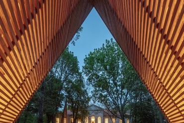 Robert Gutowski Architects: A Fátimai Szűzanya zarándokhelye, Alsószentiván. Fotó: Bujnovszky Tamás