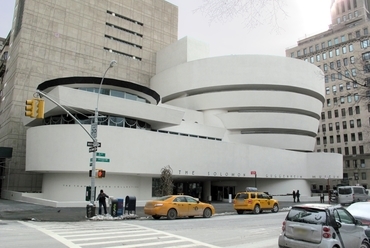 A Solomon R. Guggenheim Museum a New York-i Ötödik sugárút sarkán - fotó: Sailko, Wikimedia Commons