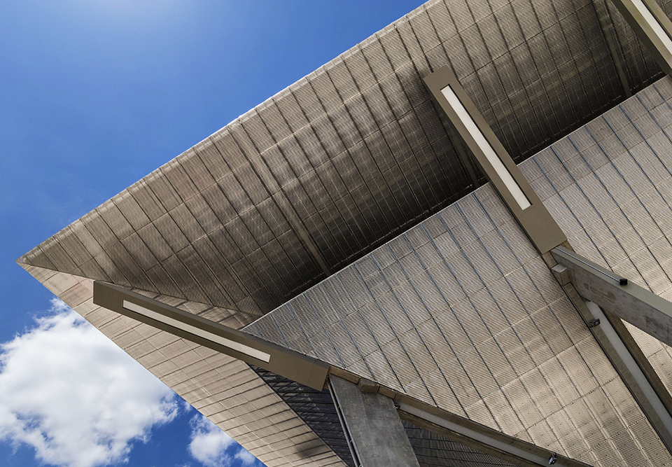 Diósgyőri Stadion - terv: Pottyondi Péter és Pottyondi Bence - fotó forrás: Pro Architectura díj honlap