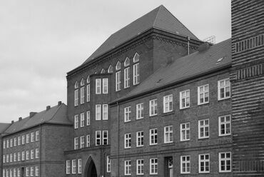 Jakob Ganslmeier: Hindenburg Iskola, Frankfurt (Oder), Németország, 2019. Fotó © Jakob Ganslmeier, a Brandenburgisches Landesmuseums für moderne Kunst (BLMK) engedélyével