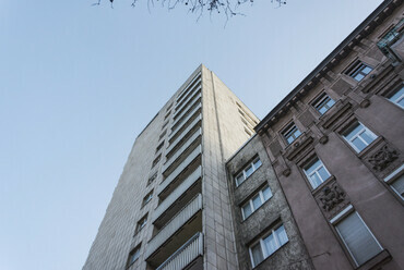 Az Alagút utcai OTP lakóház (Fotó: Kis Ádám / Lechner Tudásközpont)