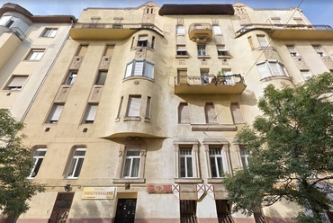Budapest, Visegrádi utca 40. - Csanády utca 9., tervező és kivitelező: Ágoston Géza és Kudelka Ármin, kép forrása: Google Earth, 2019.