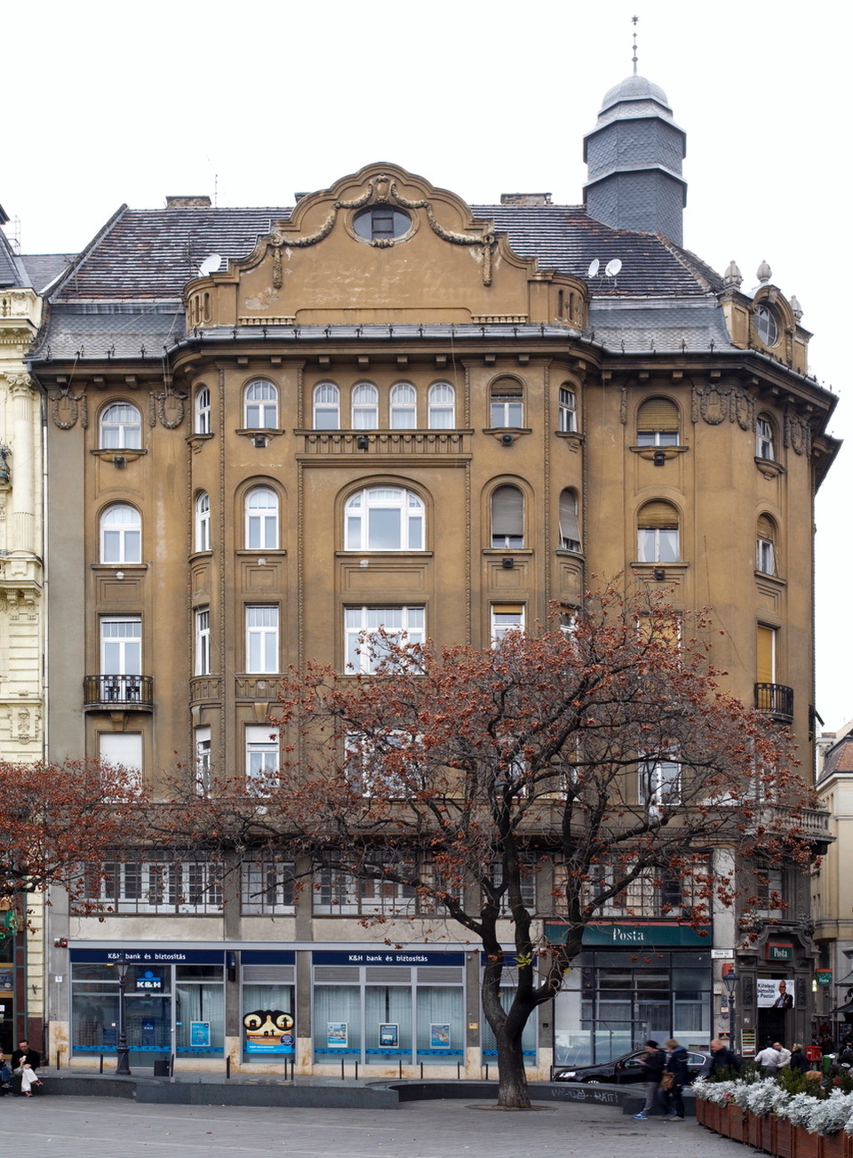 A Nagy Imre bérház a Fővám téren, Kapolka Gábor felvétele, 2014
