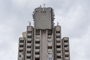 Az újpalotai toronyház napjainkban (Fotó: Kis Ádám / Lechner Tudásközpont)