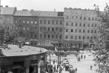 A Nyugati (Marx) tér a Nyugati pályaudvartól nézve. 1948. Forrás: Fortepan