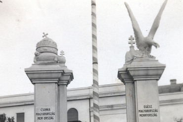 Trianoni emlékmű és országzászló Kiskunhalason Szent Koronával, turullal, térképpel és jelszóval. 1938. Fotó: Fortepan / Gali