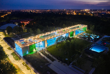 Az új Aquaticum Strand Debrecenben. Építészet: BORD Építész Stúdió. Fotó: Palkó György