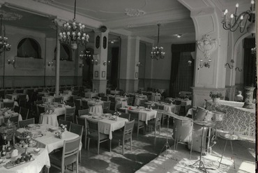 Fehér terem az Avas szállóban, 1960-as évek. Forrás: www.kitervezte.hu