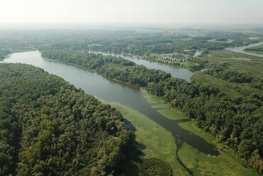 Tisza tó madártávlatból: A mesterséges tó, melyet újra birtokba vett a természet