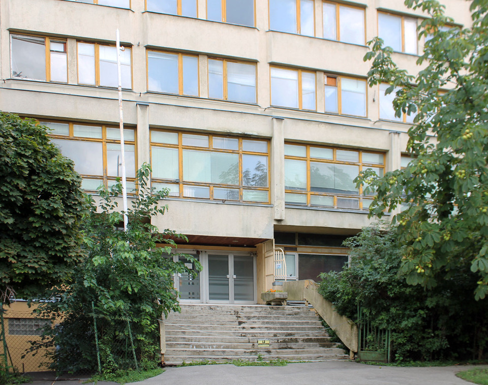 Az egykori Külföldi Ösztöndíjasok Kollégiuma 2020 augusztusában. Építész: Hofer Miklós, Török Ferenc (KÖZTI), 1965-1968. Fotó: Kovács Dániel