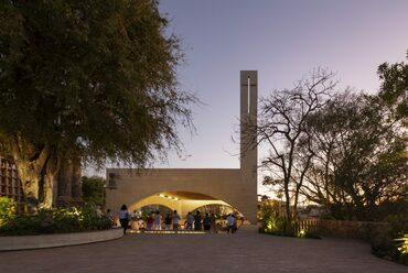 Derek Dellekamp, Jachen Schleich és Camilo Restrepo: Santuario del Señor de Tula, Jojutla de Juárez, Mexikó. Fotó: Sandra Pereznieto