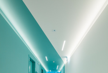Wáberer Medical Center – terv: Alexa Zsolt, Rabb Donát, Scherck Ákos / Minusplus – fotó: Török Tamás / Topogram