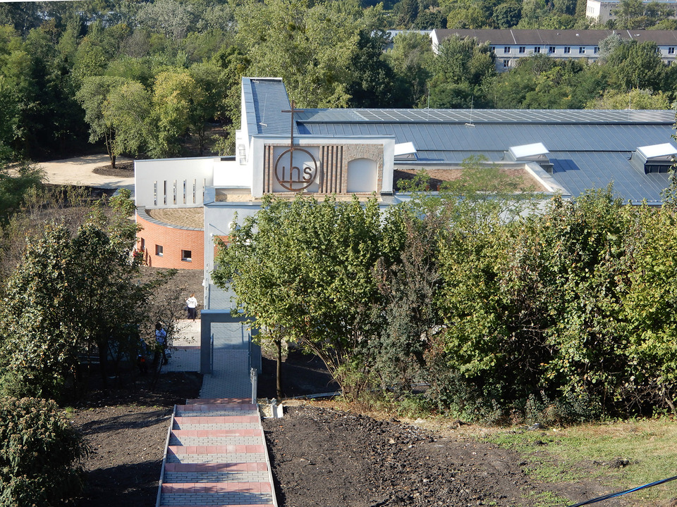 Közös Tér Központ Multifunkcionális Csarnok, Miskolc. Vezető tervező: Kulcsár Attila DLA. Fotó: Kulcsár Attila DLA