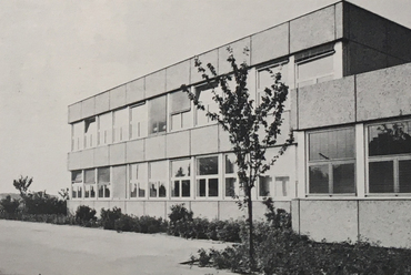 Iskolaépület (bővítés), Wickrath, Németország, 1967–71, SWP