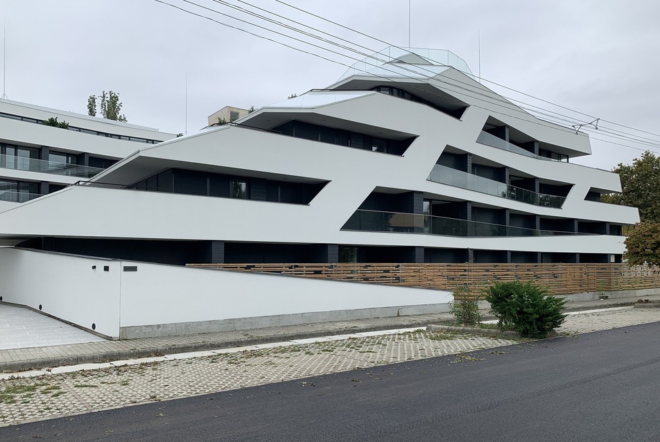 Lehorgonyzott a Balaton partján - A balatonszemesi Marina Sétány Penthouse