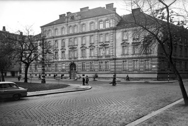 Bem József tér 3., az egykori Radetzky laktanya, 1959. A kép forrása: Fortepan, Budapest Főváros Levéltára. Levéltári jelzet: HU_BFL_XV_19_c_11