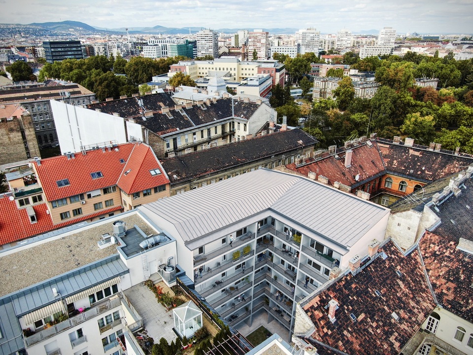 ROSALIAHÁZ Társasház, Budapest, IX. Kerület, NEwLine Építésziroda, Kisgergely Csaba, Kép forrása: Ökoházak