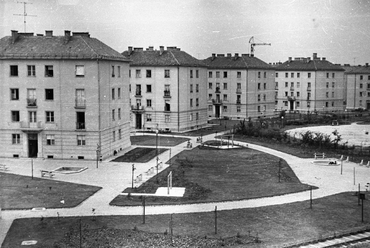 Kazincbarcika, Építők útja, 1960., Forrás: Fortepan, Adományozó: Mészáros Zoltán