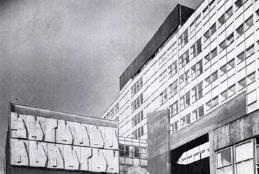 A Kazincbarcikai Kórház épülete, Tervező: KÖZTI, Jánossy György, 1957-69., Forrás: Magyar Építúművészet 1970.