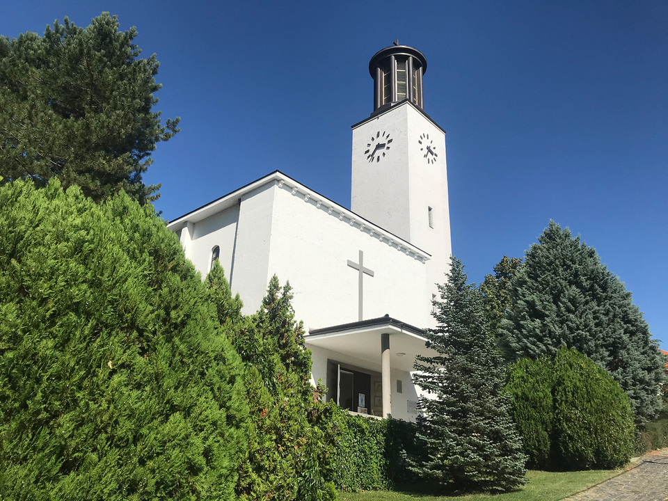 Balatonboglár, Római katolikus templom, tervező: Kotsis Iván (a szerkesztő felvétele)