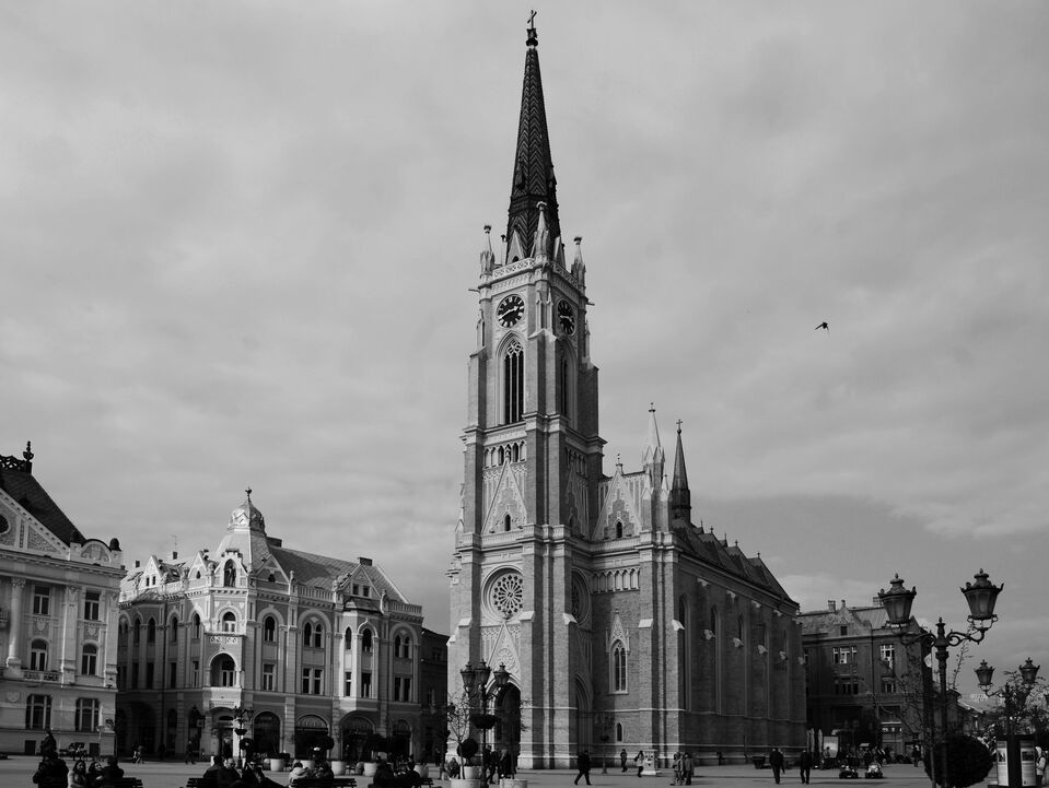 Újvidék. A neogótikus Szűz Mária Szent Neve római katolikus plébániatemplom, építész: Molnár György, 1894 körül, Fotó: Lovra Éva