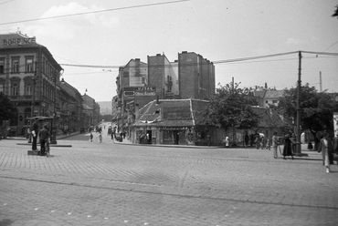 Széna tér, szemben a Retek utca, jobbra a Lövőház utca torkolata, 1936. Forrás: Fortepan / Magyar Bálint