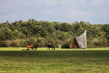 Hubertus Kápolna – építész: Köninger Szilárd, Tártai Ádám, Stein Júlia, CAN Architects – fotó: Bujnovszky Tamás