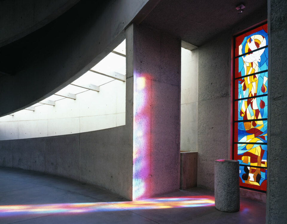 Capilla Del Espíritu Santo, Puente Alto, 2003. Forrás cazuzegers.cl, fotó Guy Werborne