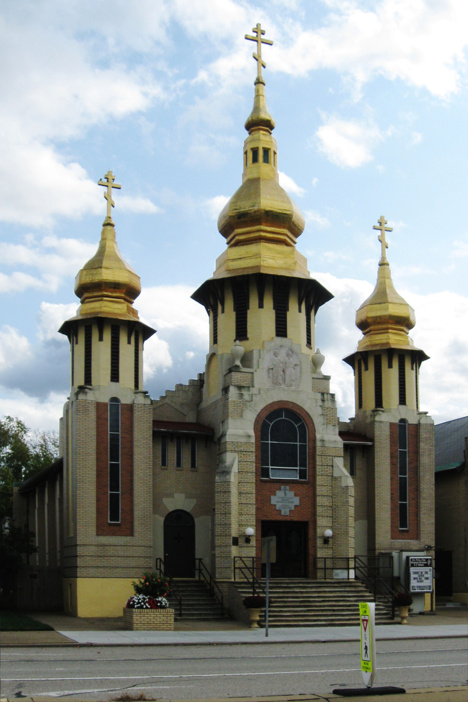 Carnegie (Pennsylvania), Szent Péter és Pál ukrán ortodox görögkatolikus templom, tervező: Bobula Titusz (Wikipedia/Cbaile19)