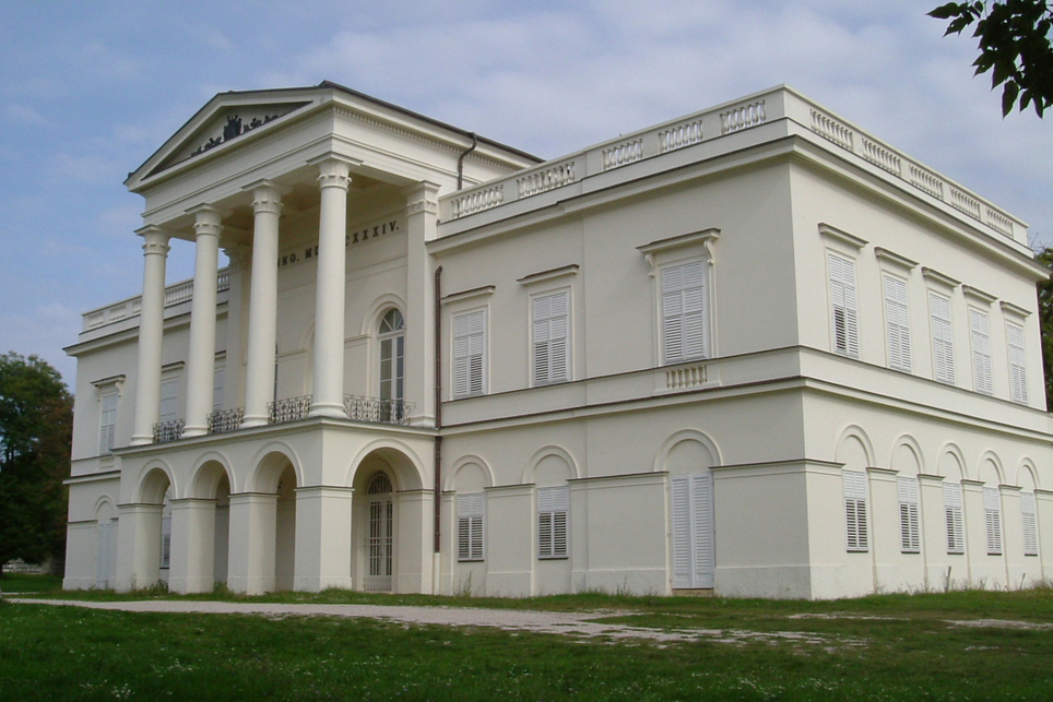 Bajna, Sándor-Metternich kastély, tervező: Hild József (Wikipedia/Kaboldy)