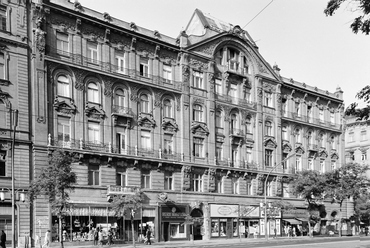 Budapest, Szent István körút 5. 1969-ben, tervező: Jónás Dávid és Heidelberg Sándor (Fortepan/FŐFOTÓ)  