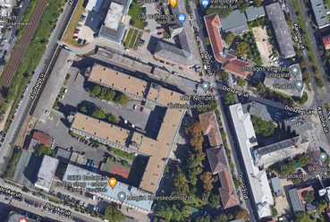 Légi felvétel az épülettömbről. Forrás: Google Street View